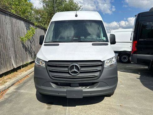 New 2025 Mercedes-Benz Sprinter 2500 image 2