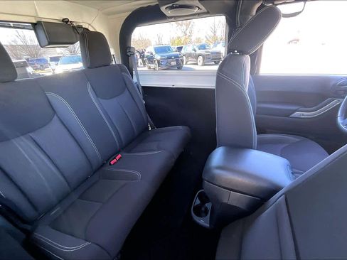 Used 2014 Jeep Wrangler Sahara w/ Dual Top Group image 20