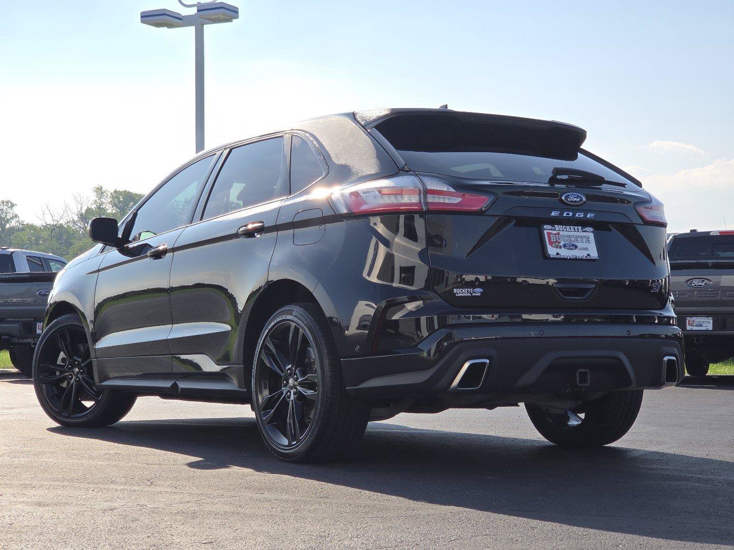 Used 2024 Ford Edge ST w/ Equipment Group 401A AWD/4WD image 17