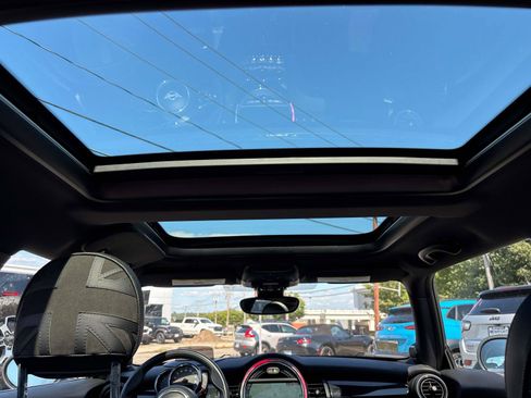 Used 2019 MINI Cooper S w/ Storage Package FWD image 9