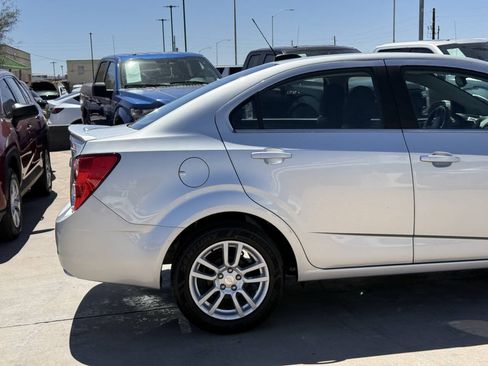 Used 2015 Chevrolet Sonic LT w/ Wheels and Fog Lamp Package FWD image 4