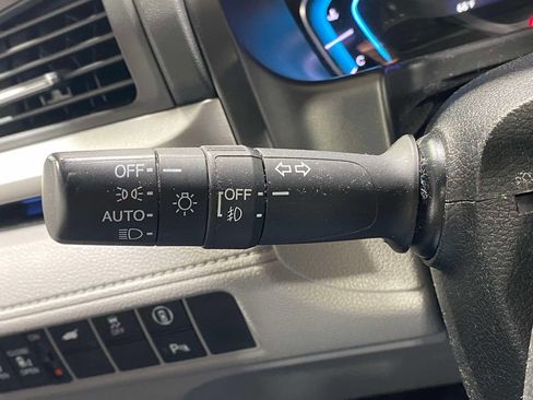 Used 2023 Honda Odyssey Touring image 25