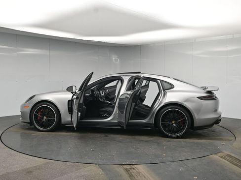 Used 2019 Porsche Panamera GTS AWD/4WD image 65