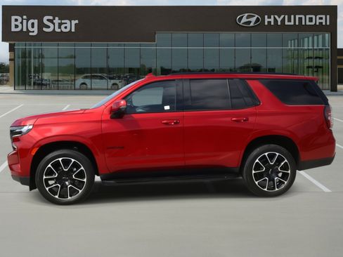 Used 2024 Chevrolet Tahoe RST w/ Luxury Package RWD image 2