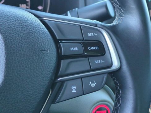 Used 2018 Honda Accord EX-L image 25