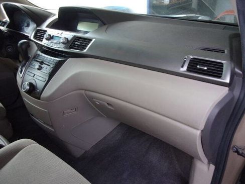 Used 2011 Honda Odyssey EX image 26