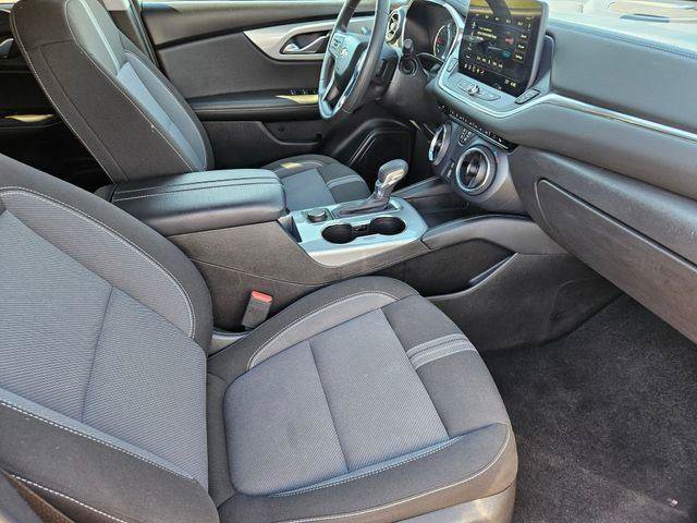 Used 2025 Chevrolet Blazer LT AWD/4WD image 21