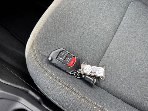 Used 2025 Jeep Wrangler Sahara image 22