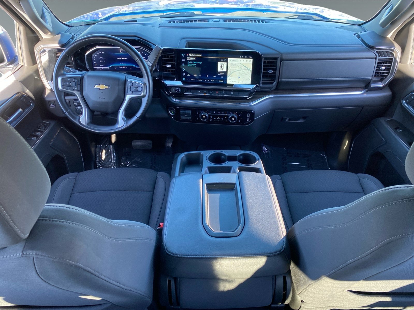 Used 2025 Chevrolet Silverado 1500 LT RWD image 10
