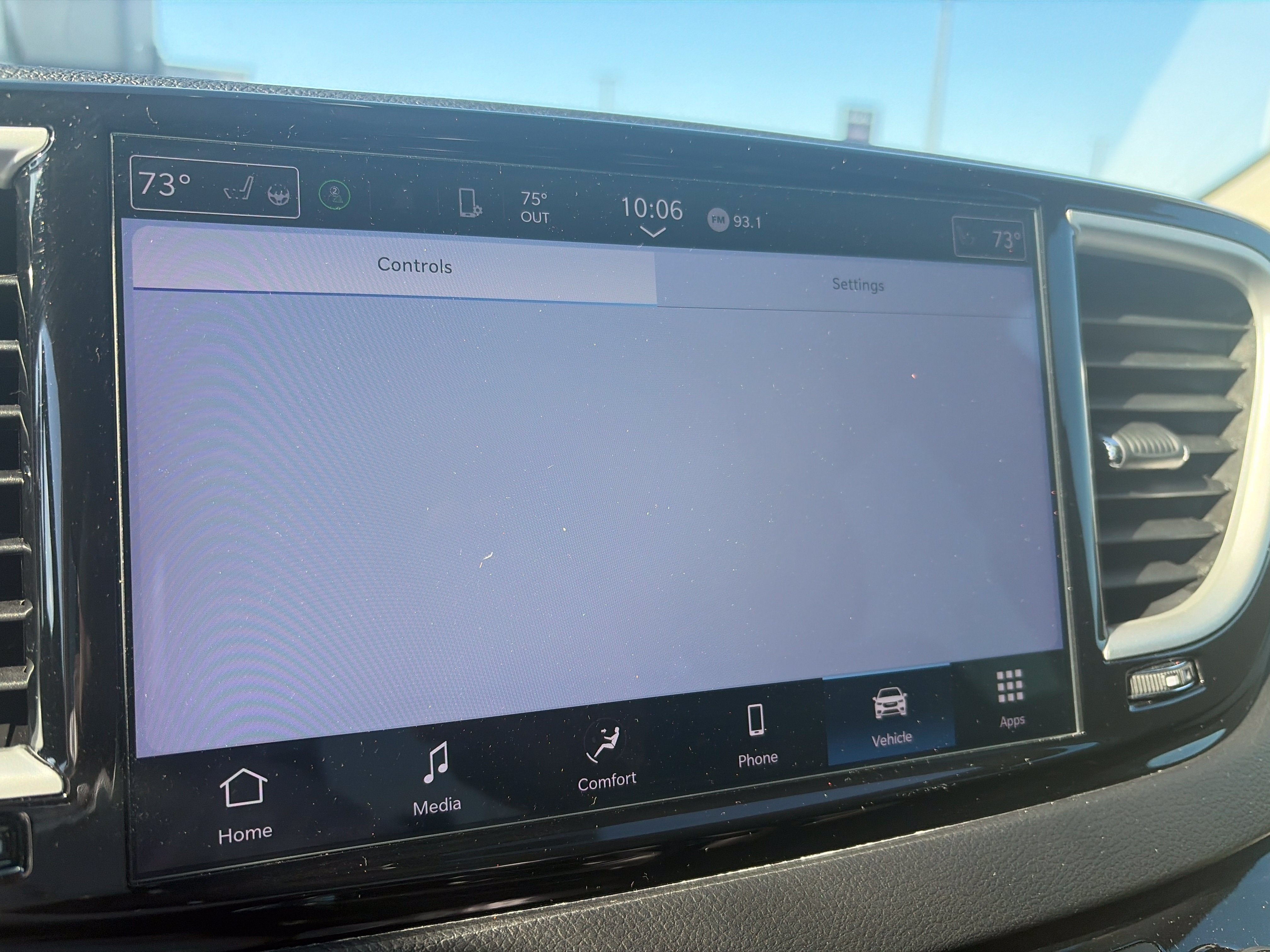 Used 2024 Chrysler Pacifica Touring-L FWD image 25