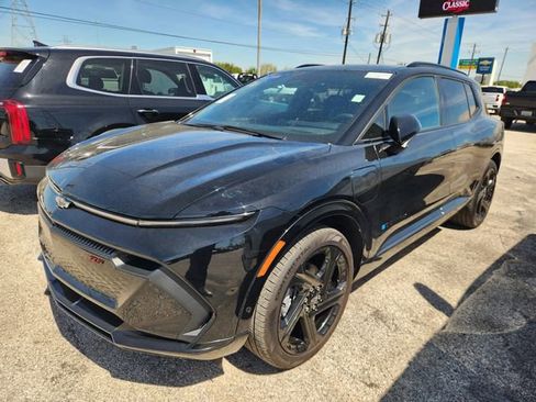 Used 2024 Chevrolet Equinox EV RS image 3