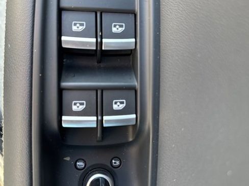 Used 2025 Audi Q7 3.0T Premium Plus image 15