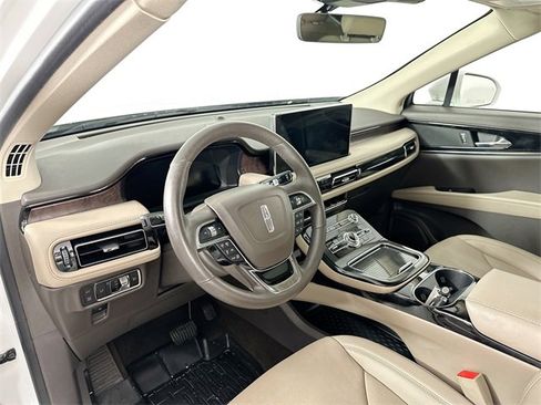 Used 2022 Lincoln Nautilus Reserve image 21