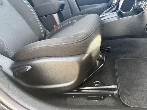 Used 2020 Jeep Renegade Sport image 31