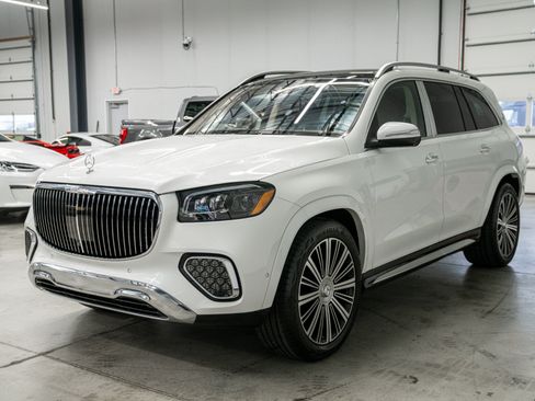 Used 2026 Mercedes-Benz Maybach GLS 600 4MATIC image 5