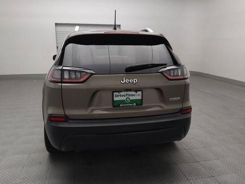 Used 2020 Jeep Cherokee Latitude FWD image 6