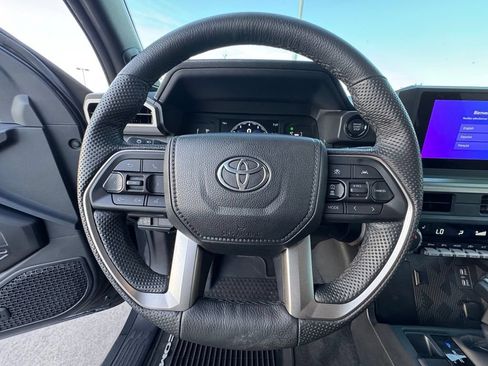 Used 2024 Toyota Tacoma SR5 AWD/4WD image 11