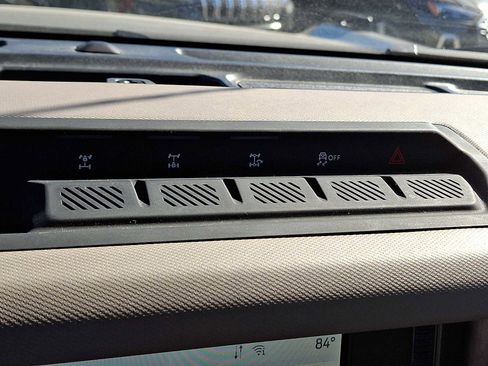 Used 2023 Ford Bronco Wildtrak AWD/4WD image 25