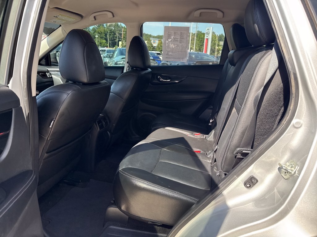 Used 2019 Nissan Rogue SL FWD image 23