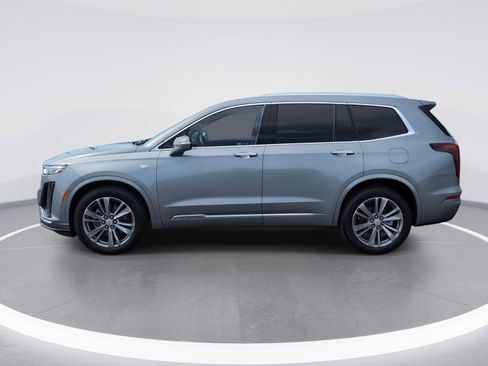 Used 2025 Cadillac XT6 Premium Luxury w/ Platinum Package AWD/4WD image 11