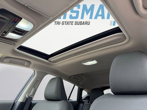 Used 2024 Subaru Crosstrek 2.0i Premium AWD/4WD image 17