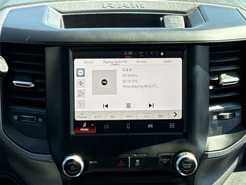 Used 2024 RAM 3500 Tradesman w/ Chrome Appearance Group image 13