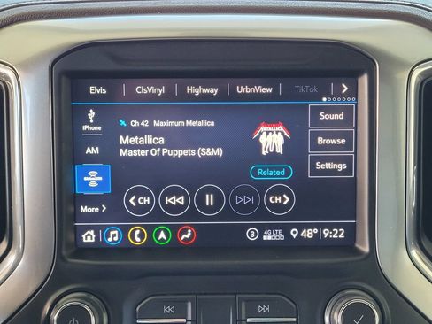 Used 2020 Chevrolet Silverado 1500 LTZ w/ LTZ Convenience Package AWD/4WD image 11