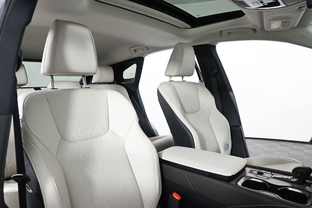 Used 2024 Lexus RX 350 w/ Technology Package AWD/4WD image 21