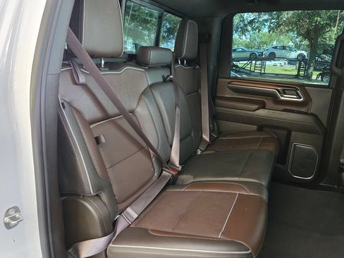 Used 2024 GMC Sierra 2500 Denali w/ Denali Reserve Package AWD/4WD image 32