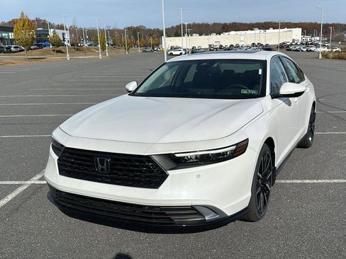 New 2025 Honda Accord Touring image 13