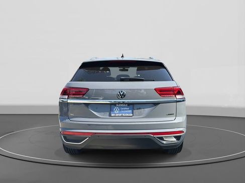 Certified 2023 Volkswagen Atlas Cross Sport SE w/ Black Wheel Package AWD/4WD image 4