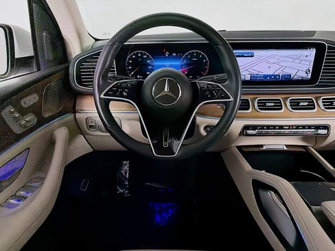 Certified 2024 Mercedes-Benz GLS 450 4MATIC image 6