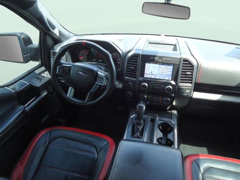 Used 2019 Ford F150 Lariat w/ Equipment Group 502A Luxury image 10