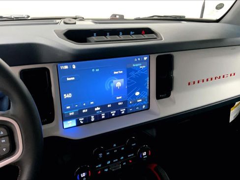 New 2026 Ford Bronco Heritage Edition AWD/4WD image 4
