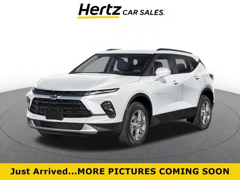 Used 2026 Chevrolet Blazer LT AWD/4WD image 1