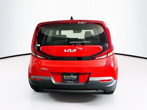 Used 2022 Kia Soul LX w/ Technology Package FWD image 7