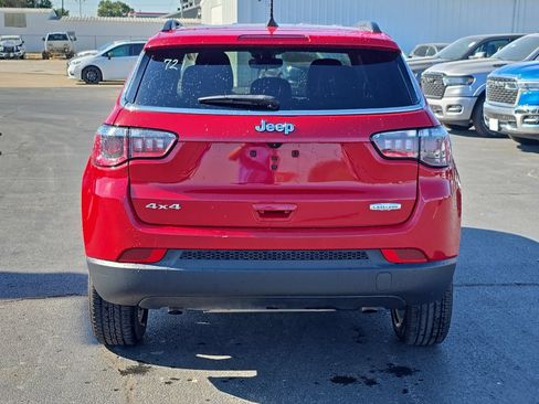 Used 2024 Jeep Compass Latitude AWD/4WD image 54