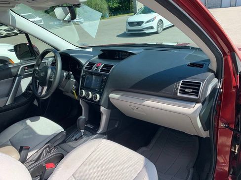Used 2018 Subaru Forester 2.5i Premium AWD/4WD image 22