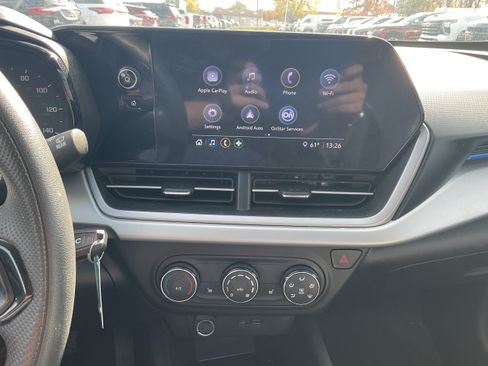 Certified 2024 Chevrolet Trax LS w/ LS Convenience Package FWD image 8