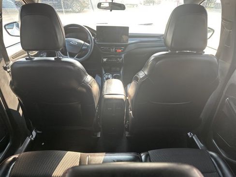 Used 2023 Ford Escape ST-Line w/ Tech Pack #1 image 5