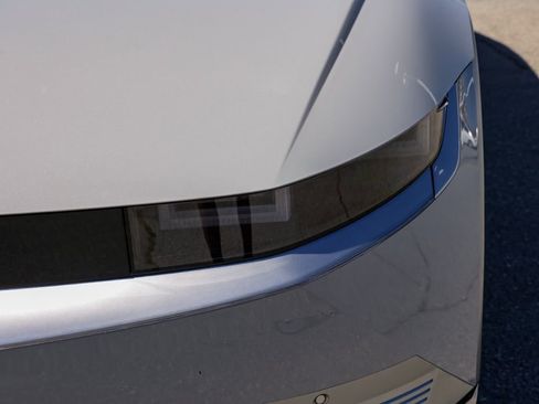 Used 2024 Hyundai Ioniq 5 Limited image 10