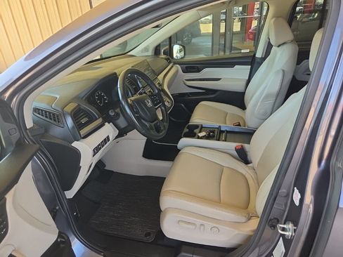Used 2025 Honda Odyssey EX-L image 4