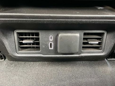 Used 2024 Chevrolet Silverado 1500 LT image 20