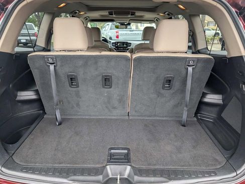 Used 2019 Honda Pilot Elite image 9