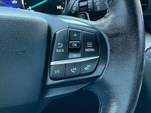 Used 2020 Ford Explorer XLT image 12