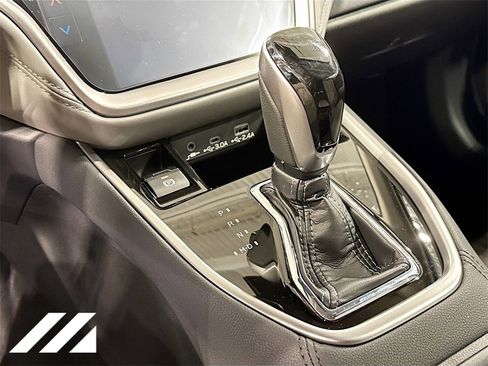 Used 2025 Subaru Outback Premium image 17