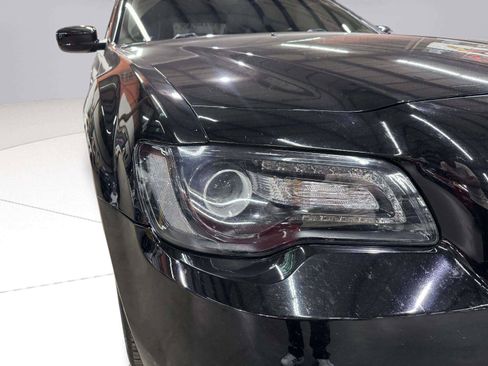Used 2022 Chrysler 300 Touring w/ Sport Appearance Package RWD image 16