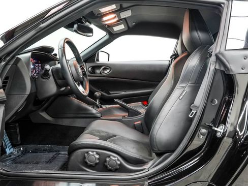 Used 2024 Nissan Z Performance w/ Floor Mat Package RWD image 16