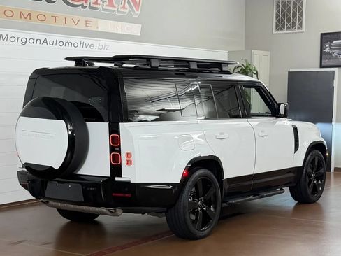 Used 2025 Land Rover Defender 130 X-Dynamic SE AWD/4WD image 3