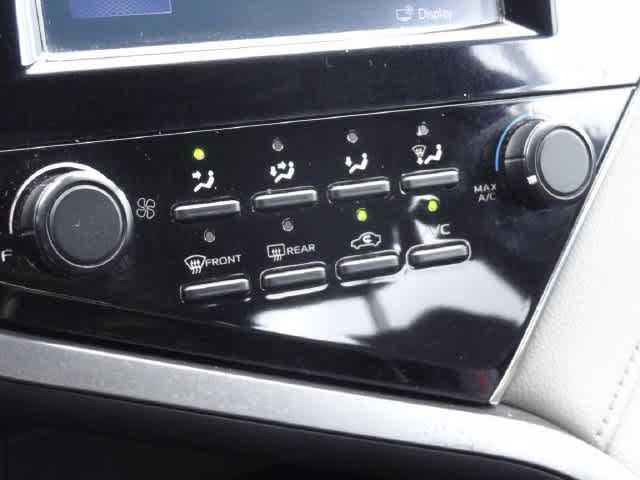 Used 2018 Toyota Camry LE FWD image 22